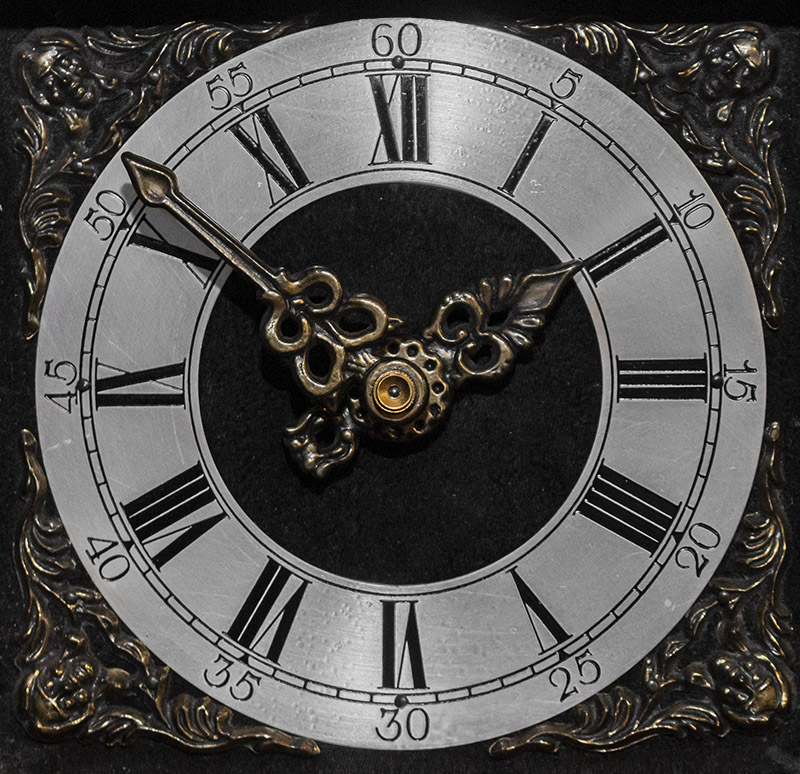 HET UURWERK KLOKKENMAKERIJ ALMELO DETAIL 4